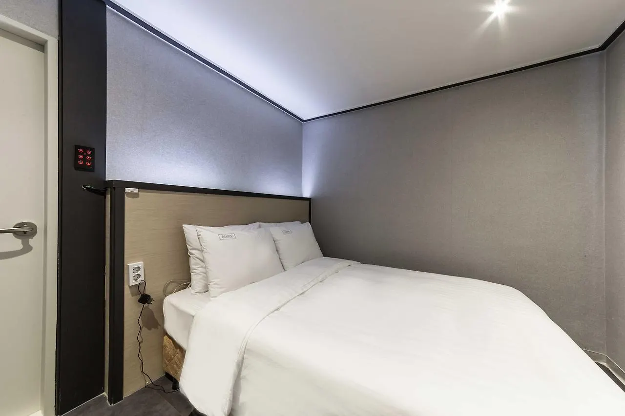 Shire Inn Seoul 2*,